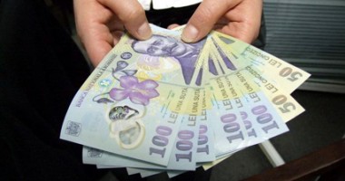 Stire din Eveniment : Consilieri ai Fiscului Constanța, judecați pentru luare de mită