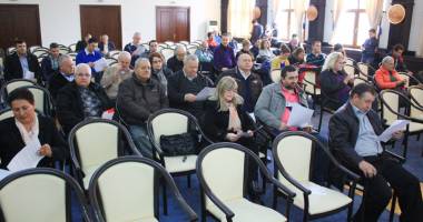 Stire din Politică-Administrație : Consilierii județeni, convocați  la ultima ședință din acest an