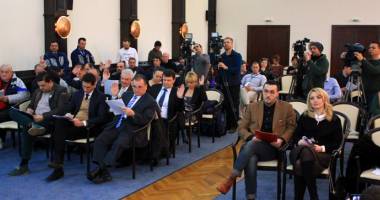 Stire din Politică-Administrație : Consilierii locali vor acorda trei titluri de cetățeni de onoare ai Constanței. Cine sunt aceștia