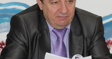 Stire din Politică-Administrație : Consilierul județean Ion Radu a plecat din PPDD