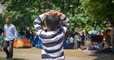 Stire din Actualitate : Consiliul Europei, îngrijorat de situația refugiaților și migranților  din Bosnia