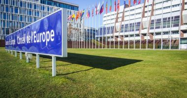 Stire din Actualitate : Consiliul Europei cere înfiinţarea unui tribunal internaţional pentru judecarea liderilor ruşi