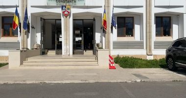 Stire din Politică-Administrație : Opt candidați au intrat în cursa pentru funcția de președinte al Consiliului Județean Constanța