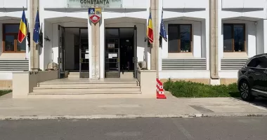 Stire din Politică-Administrație : Aleșii județeni renunță la dreptul de preempțiune pentru imobilul de pe strada Sabinelor nr. 38