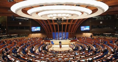Stire din Economie : Consiliul Europei a adoptat primele sancțiuni împotriva Rusiei
