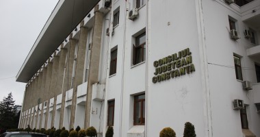 Stire din Politică-Administrație : Ultima ședință a actualilor consilieri județeni