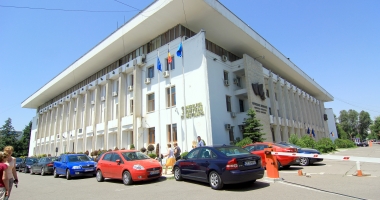 Stire din Politică-Administrație : CJC dezbate public mai multe proiecte culturale