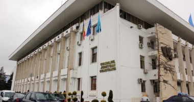 Stire din Politică-Administrație : Consilierii județeni se reunesc în ședință