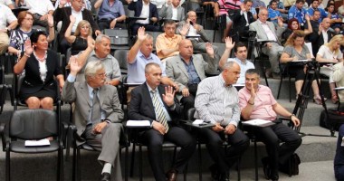 Stire din Politică-Administrație : Averile pesediștilor din Consiliul Județean (I)