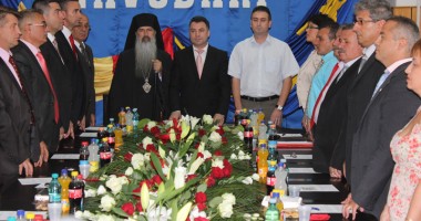 Nicolae Matei a depus jurământul de primar: "Într-o mână voi ține darurile, iar în cealaltă biciul" - 2