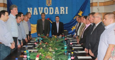Stire din Politică-Administrație : "Năvodariul se află pe mâini bune!"