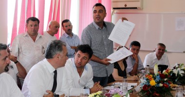 Consiliul Local Mangalia începe mandatul cu scandal - 5