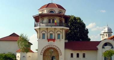 Stire din Cultură-Educație : "Constanța anilor 1980"