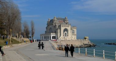 Stire din Social : Vreme schimbătoare duminică la Constanța