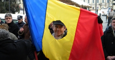 Stire din Eveniment : Constanța, în topul orașelor care  au "fabricat" revoluționari! Prejudicii de peste 40 de milioane de lei