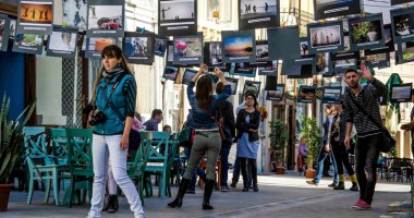 Constanța, fotografiată, a ieșit în stradă