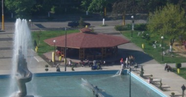 Stire din Politică-Administrație : Cât cheltuiește Primăria Constanța pentru foișoarele pensionarilor