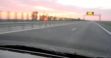 Stire din Eveniment : Constănțean prins în timp ce "mânca" asfaltul, cu 225 km/h