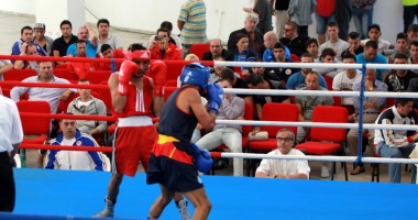 Stire din Sport : Constănțeni în finala CN de box pentru juniori