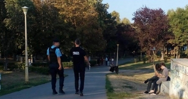 Constănțenii, puși să strângă mizeria lăsată pe domeniul public - 4