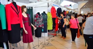 Constănțenii și turiștii pleacă încărcați de la Târgul TINIMTEX din Mamaia - 12