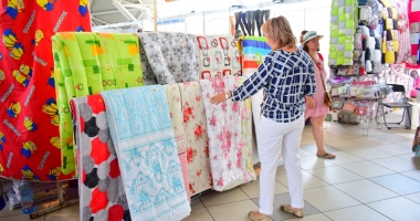 Constănțenii și turiștii pleacă încărcați de la Târgul TINIMTEX din Mamaia - 15