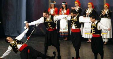 Stire din Cultură-Educație : Casa de Cultură, gazda spectacolului omagial dedicat Zilei Naționale a Greciei