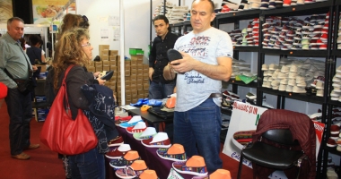 Constănțenii își golesc portofelele la Târgul TINIMTEX din Mamaia - 21