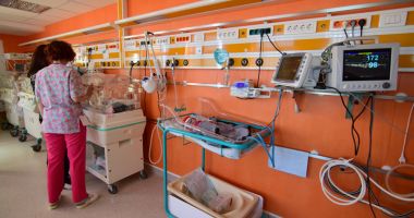 Stire din Cultură-Educație : "Bal mascat", spectacol caritabil pentru modernizarea Secției de Nou-Născuți