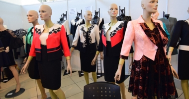 Constănțenii cumpără în draci la Târgul TINIMTEX, din Mamaia - 6