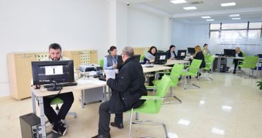 Stire din Social : Constănțenii, grăbiți să scape de taxele și impozitele locale
