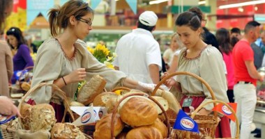 Stire din Social : Constănțenii sunt așteptați la Sărbătoarea Pâinii, la cora