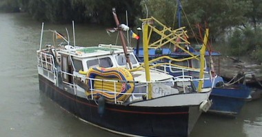 Stire din Eveniment : Pescari salvați din mijlocul furtunii