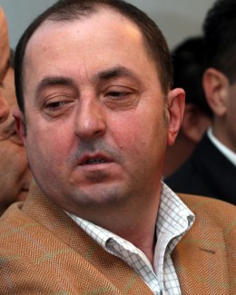 Stire din Politică-Administrație : Parlamentarii constănțeni și cureaua strânsă a populației
