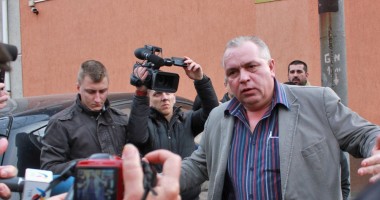 Stire din Eveniment : Nicușor Constantinescu va fi dat în urmărire internațională