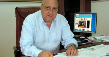 Stire din Economie : Ce i-au cerut portuarii subsecretarului de stat Constantin Matei