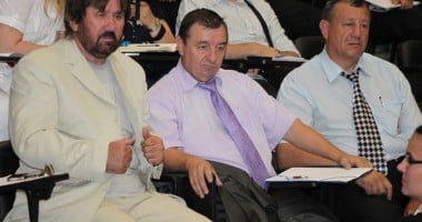 Stire din Politică-Administrație : S-a constituit Consiliul Județean Constanța. Democrat-liberalul Zeicu nu a fost validat!