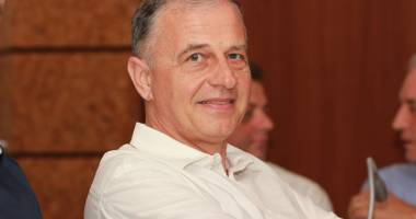 Stire din Politică-Administrație : Geoană: "Construcția PSR continuă conform calendarului"