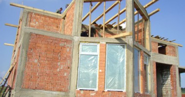 Stire din Economie : Cum am stat la capitolul construcții, pe sfârșit de 2013