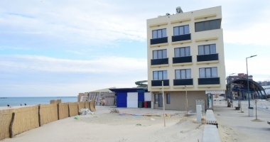 Construcțiile de pe plaja din Mamaia. Cine a vândut terenurile, cum s-au dat autorizațiile? Avem liber la investiții! - 3