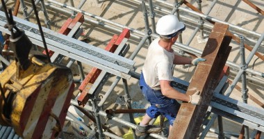 Stire din Economie : De ce plâng constructorii din Constanța?