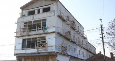 Stire din Economie : În sud - estul țării s-au finalizat mai puține locuințe, în trimestrul trei