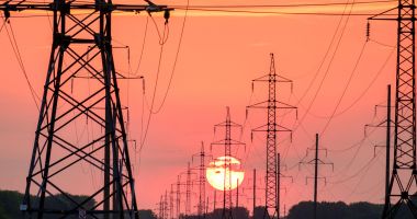 Stire din Economie : Consumul final de energie electrică a scăzut în ianuarie