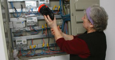 Stire din Economie : Consumul intern și exportul de energie electrică sunt în creștere