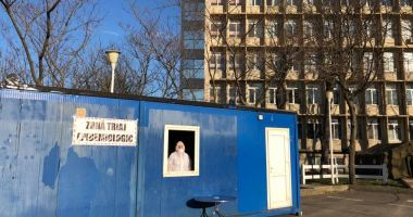Stire din Social : Container pentru triaj epidemiologic, la spitalul din Mangalia