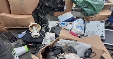 Stire din Eveniment : Groapa de gunoi a Europei? Containere cu deșeuri din Anglia, găsite în Portul Constanța