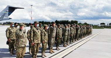 Al doilea contingent de militari români s-a întors acasă, din Afganistan - 3