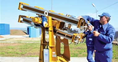 Stire din Economie : Continuă investițiile în combaterea grindinei și a secetei