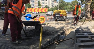 Continuă lucrările de modernizare a străzilor și trotuarelor