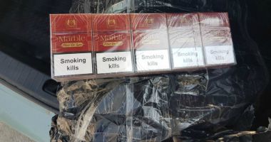 Contrabandiști de țigări, urmăriți de polițiști. Mii de țigări și trei mașini, confiscate - 2